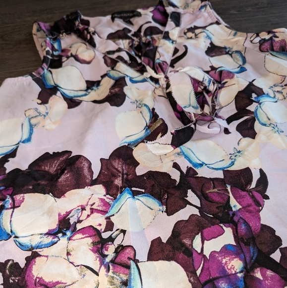 Banana Republic Floral Blouse - Picture 6 of 6